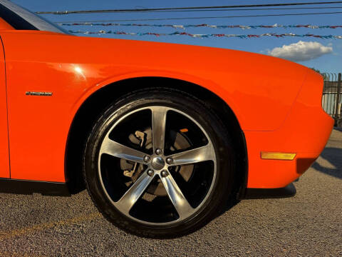2014 Dodge Challenger R/T Shaker Package