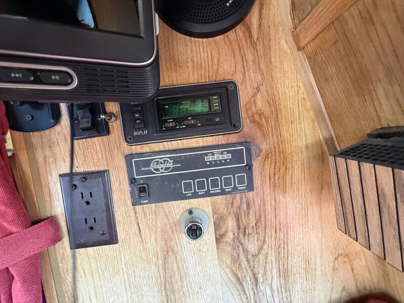 1987 Ford E-250 Super