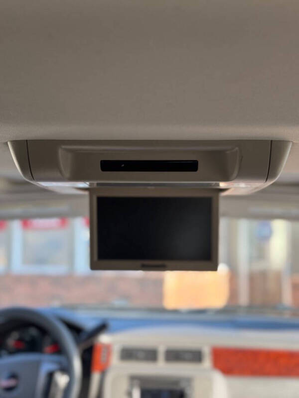 2010 GMC Yukon XL SLT