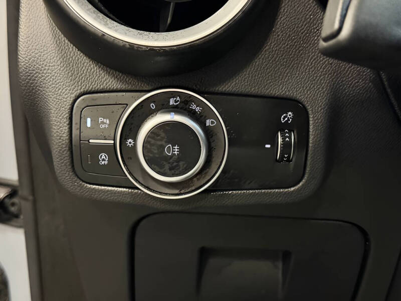 2023 Alfa Romeo Stelvio Sprint