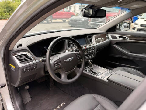 2015 Hyundai Genesis