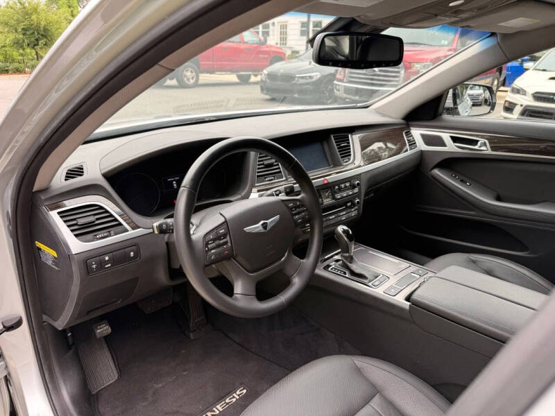 2015 Hyundai Genesis