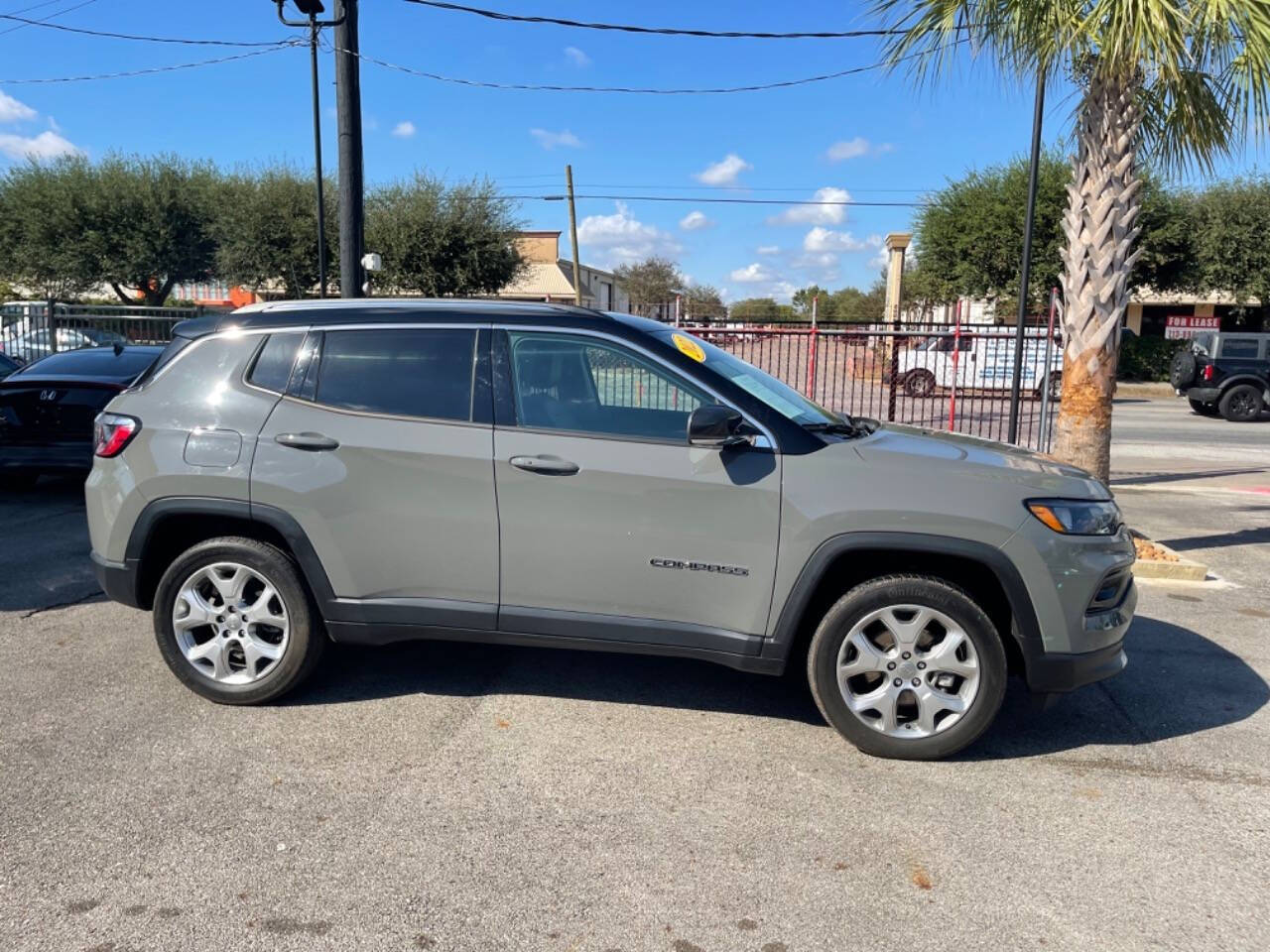 2022 Jeep Compass for sale at SMART CHOICE AUTO in Pasadena, TX