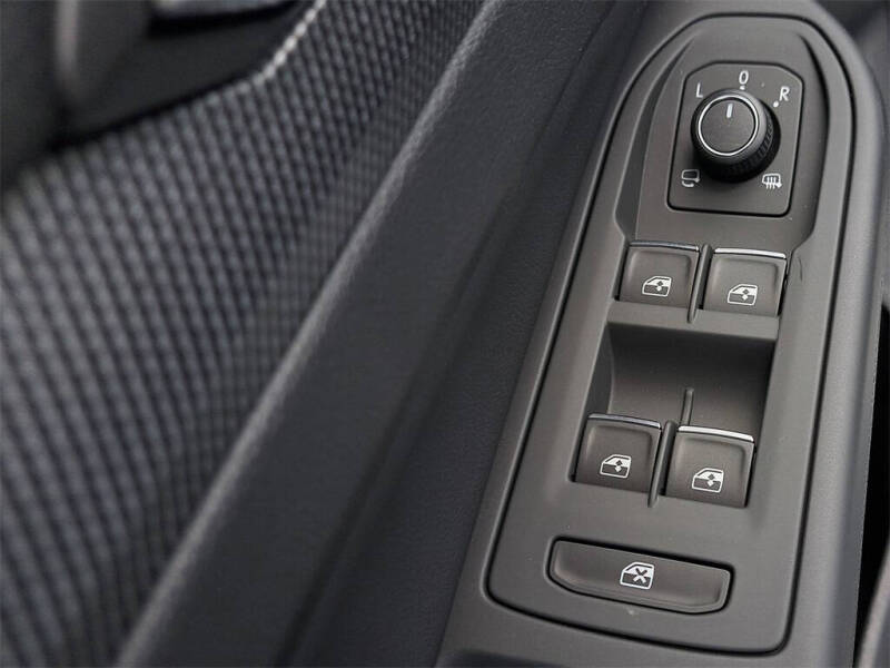 2025 Volkswagen Golf GTI SE