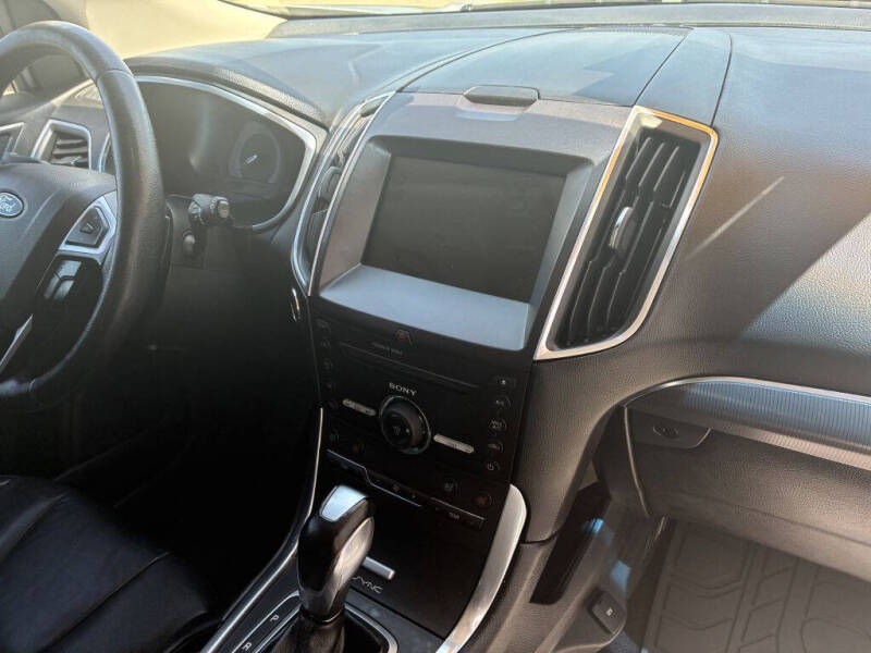 2016 Ford Edge Titanium