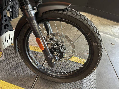 2023 Royal Enfield Himalayan Mirage Silver