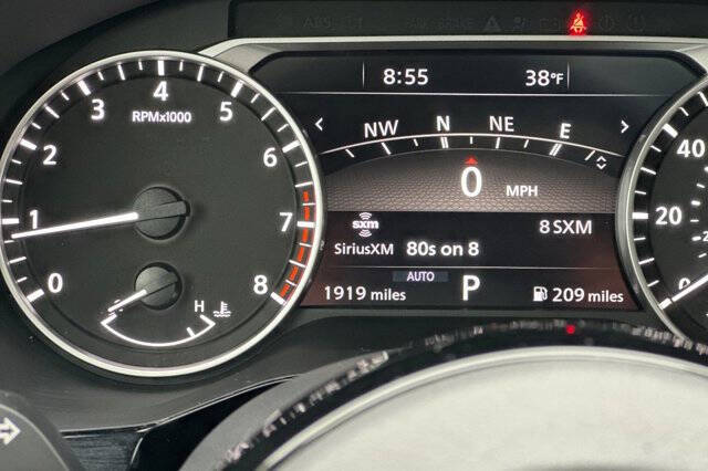 2025 Nissan Pathfinder SL