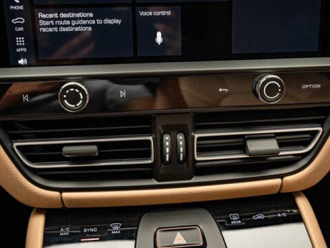 2023 Porsche Macan S