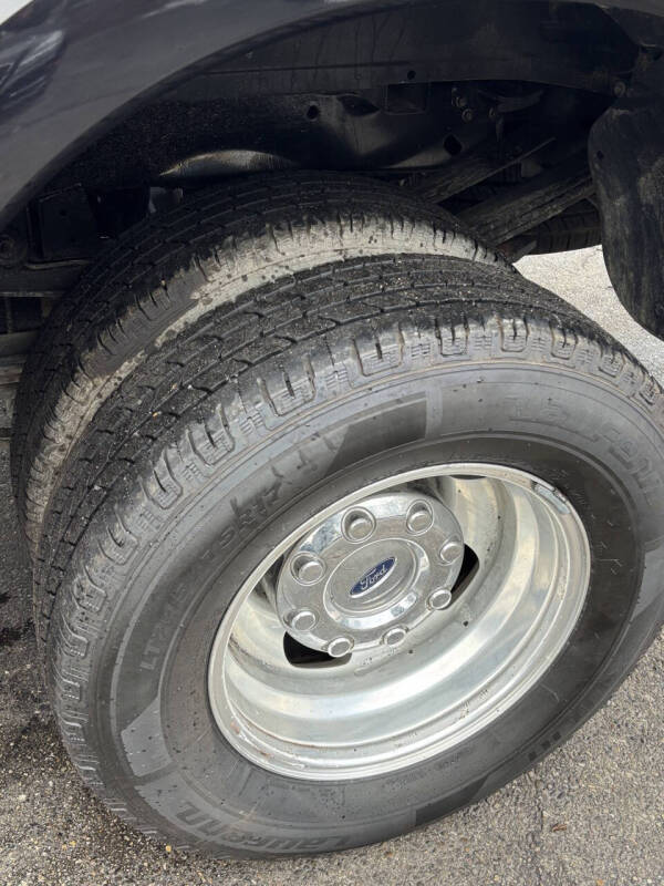 2022 Ford F-350 Super Duty XL