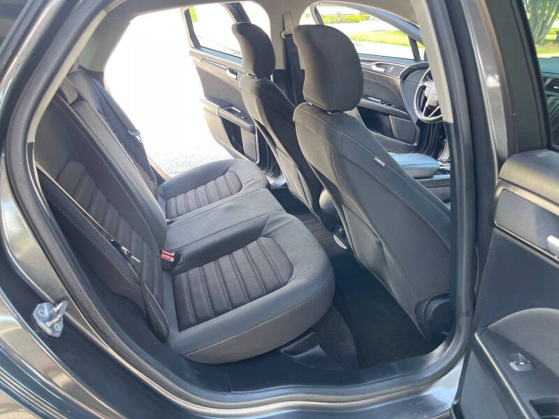 2018 Ford Fusion S