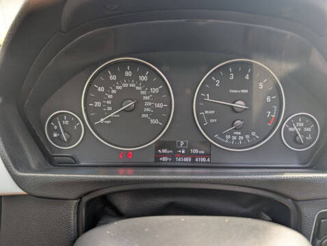 2012 BMW 3 Series 328i