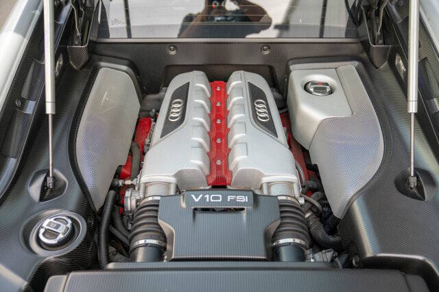 2012 Audi R8 35