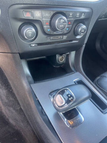 2014 Dodge Charger SXT