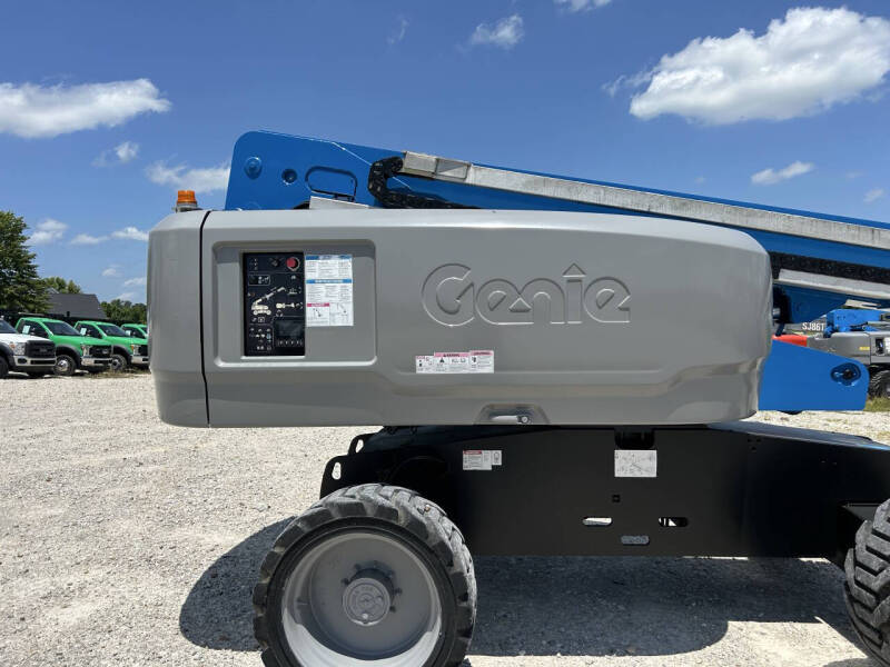 2017 Genie 65' Manlift