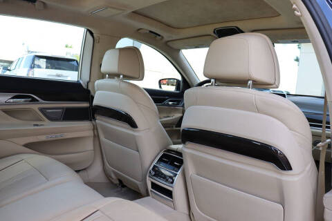 2016 BMW 7 Series 750i