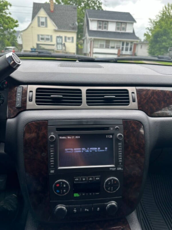 2013 GMC Yukon XL Denali