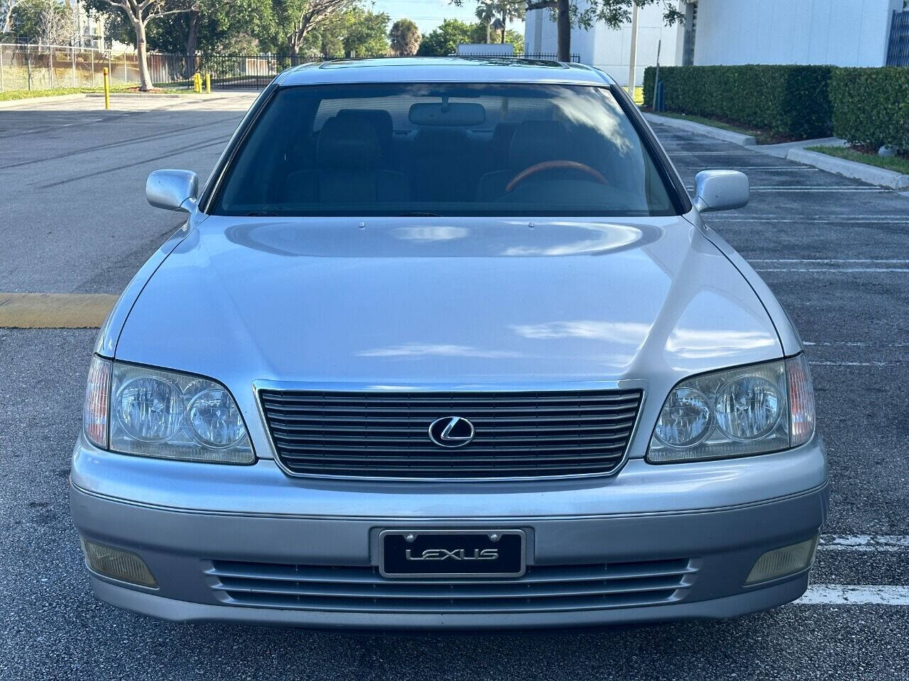 1998 Lexus LS 400  - $7,900
