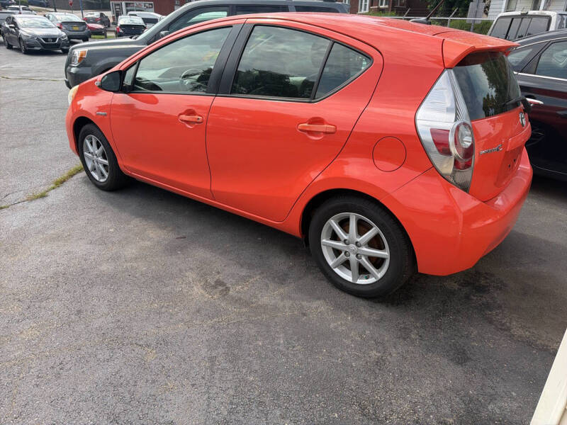 2013 Toyota Prius c Four
