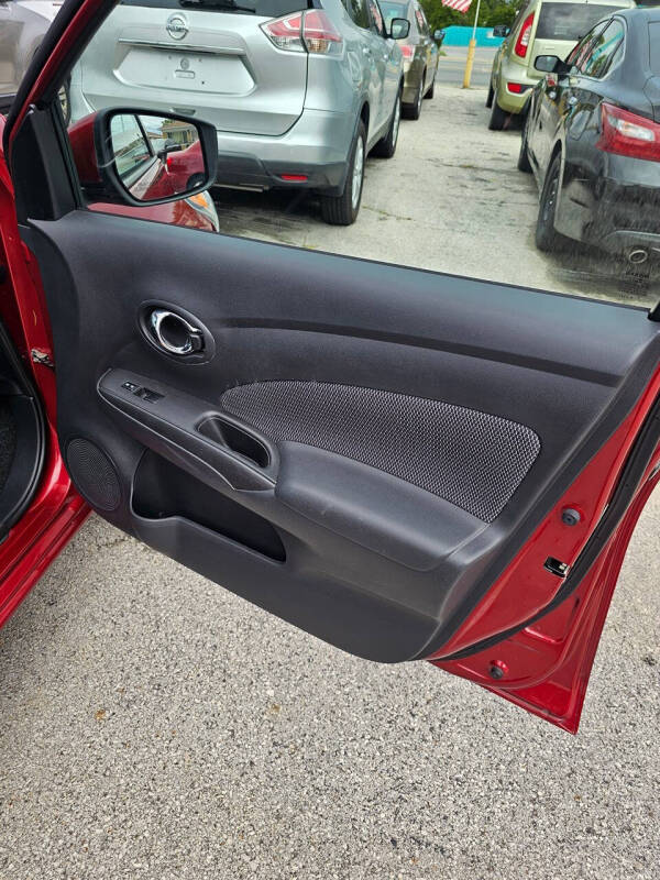 2016 Nissan Versa 1.6 SV