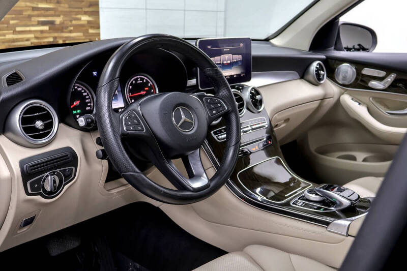 2016 Mercedes-Benz GLC GLC 300