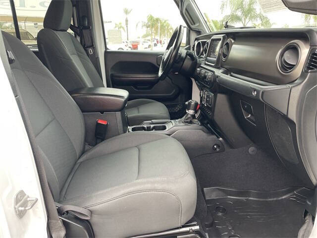 2021 Jeep Gladiator Sport