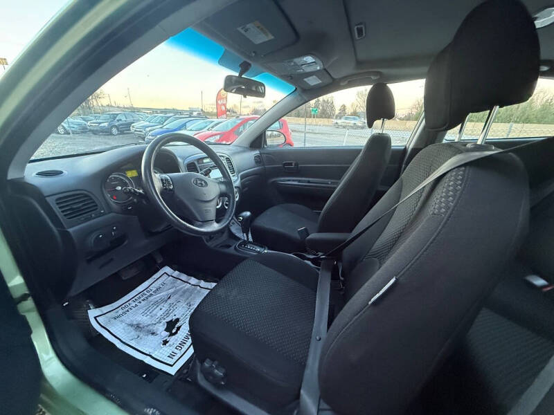 2009 Hyundai Accent SE