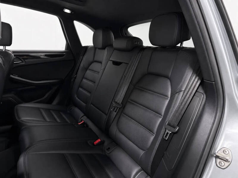 2021 Porsche Macan GTS