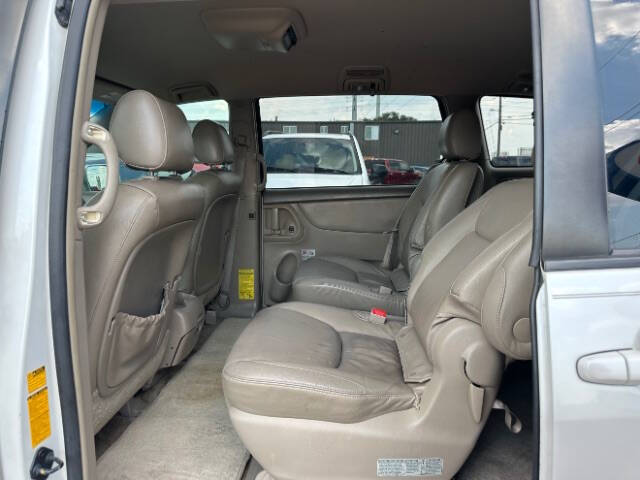 2005 Toyota Sienna