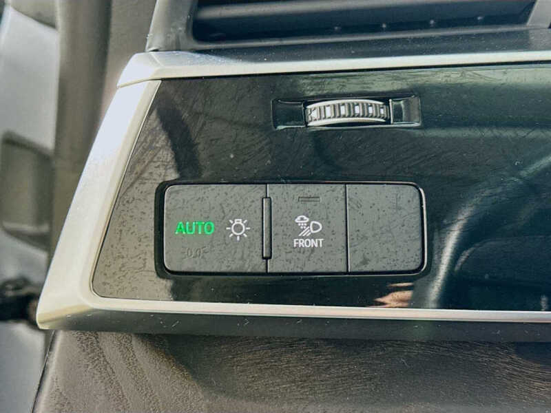 2022 Audi Q8 quattro Premium Plus 55 TFSI