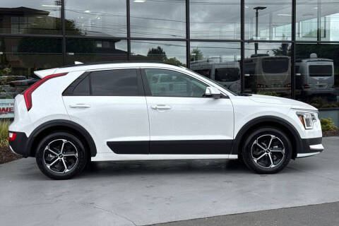2025 Kia Niro EX