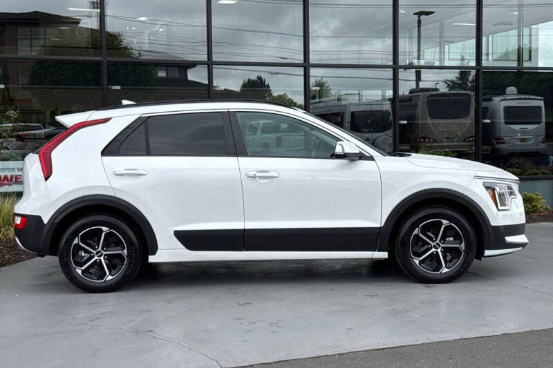 2025 Kia Niro EX
