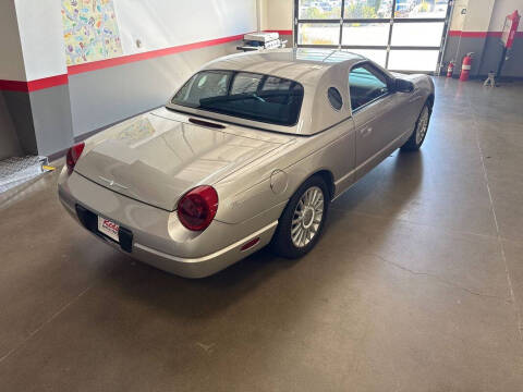 2004 Ford Thunderbird Deluxe