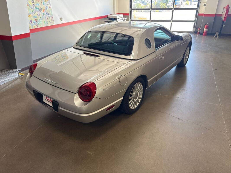 2004 Ford Thunderbird Deluxe