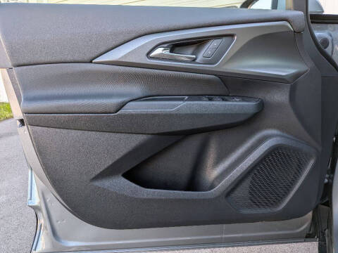 2026 Chevrolet Equinox EV LT 1