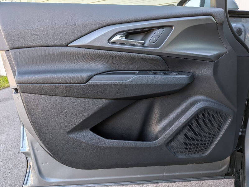 2026 Chevrolet Equinox EV LT 1