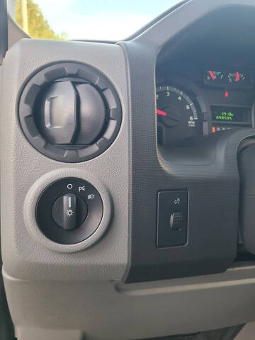 2016 Ford E-Series E-350 SD