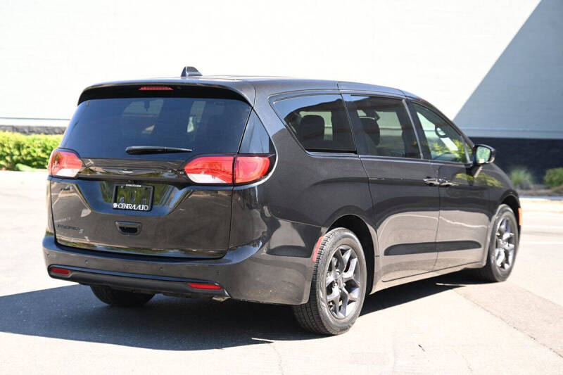 2018 Chrysler Pacifica Touring Plus