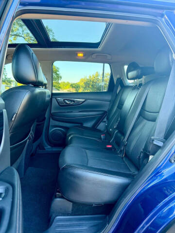 2017 Nissan Rogue SL