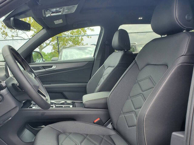 2026 Volkswagen Atlas Cross Sport SE