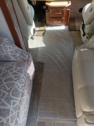 2002 Freightliner XC Chassis