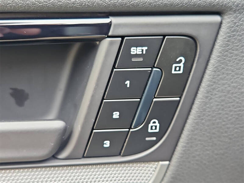 2025 Porsche Cayenne