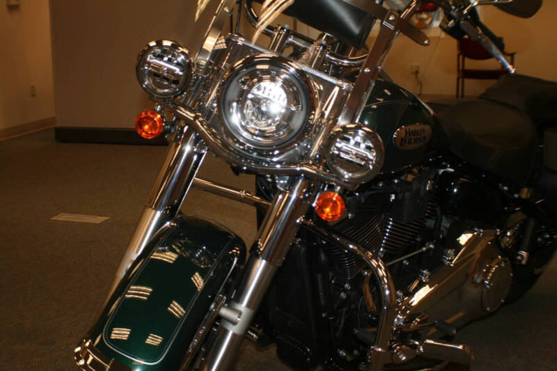 2024 Harley-Davidson FLHCS HERITAGE CLASSIC 114
