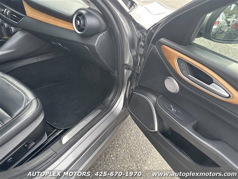 2017 Alfa Romeo Giulia Ti