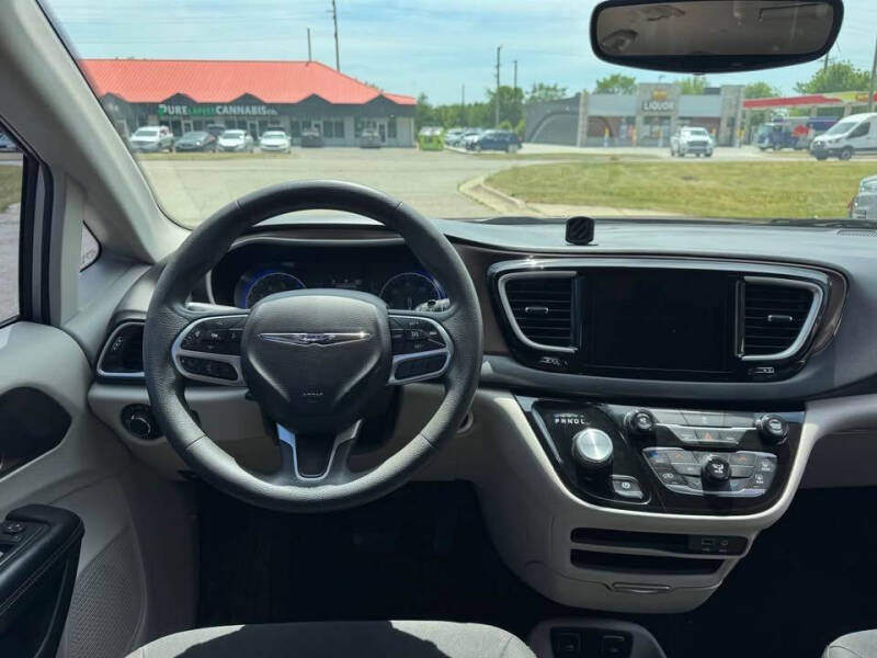 2017 Chrysler Pacifica Touring
