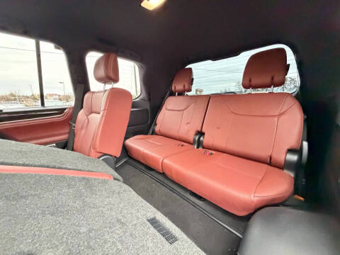 2020 Lexus LX 570 Three-Row