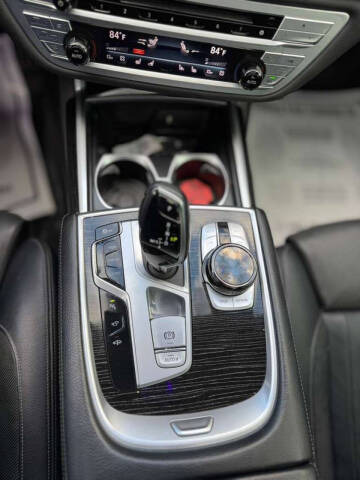 2019 BMW 7 Series 740i