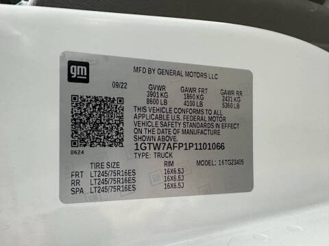 2023 GMC Savana 2500