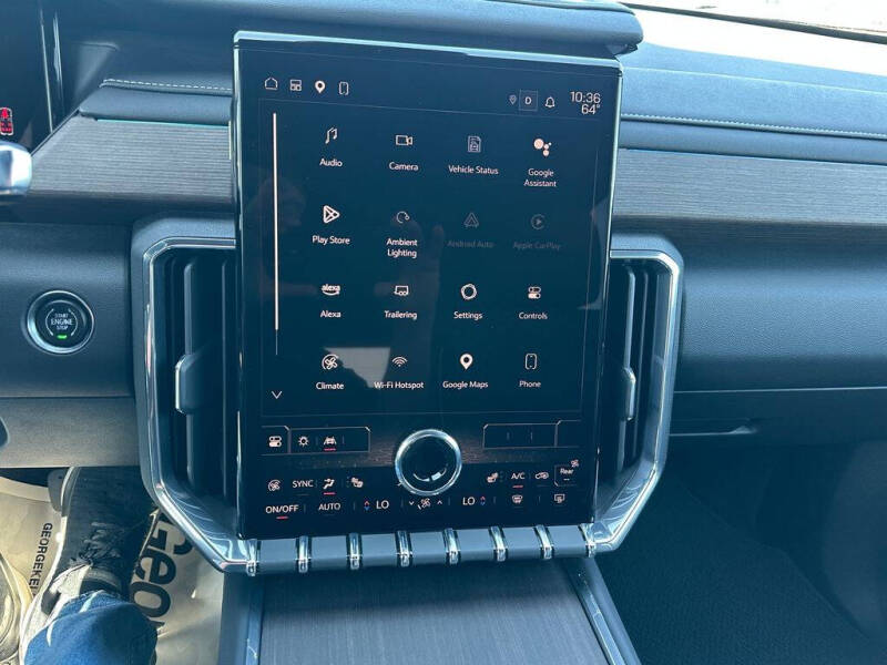 2024 GMC Acadia Denali