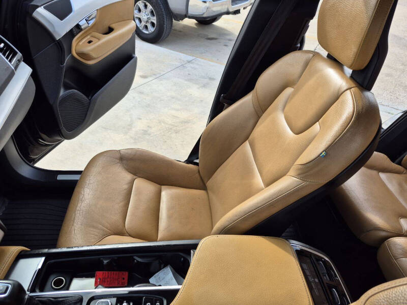 2018 Volvo XC90 T5 Momentum 7-Passenger