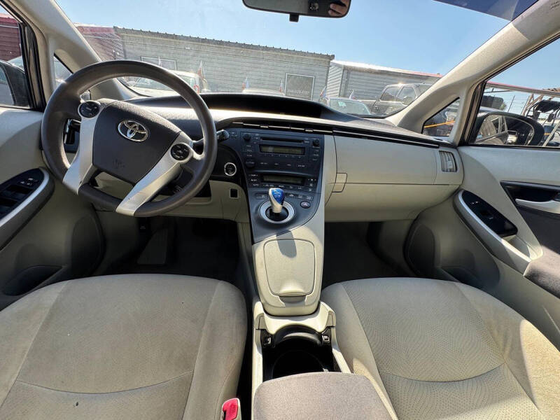 2011 Toyota Prius Two